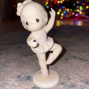 Precious Moments “In the Spotlight of His Grace”